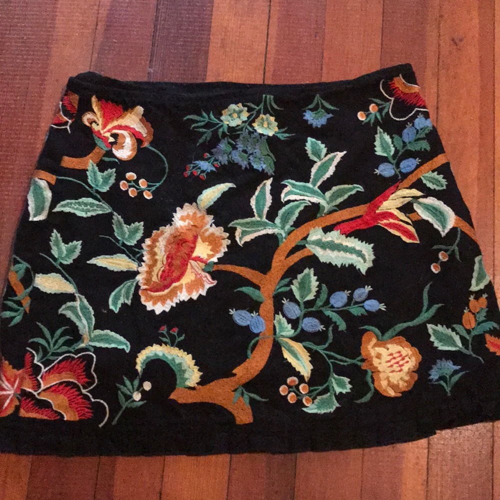 Floral mini skirt